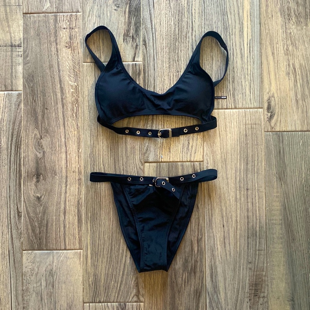 Black bikini size medium